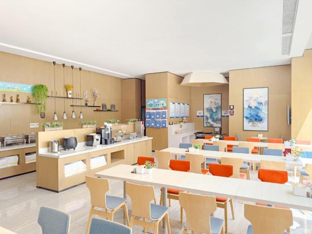 Holiday Inn Express Zhangye By Ihg Buitenkant foto